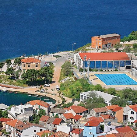 3 Bedroom Lovely Apartment In Brodarica Brodarica  Kültér fotó